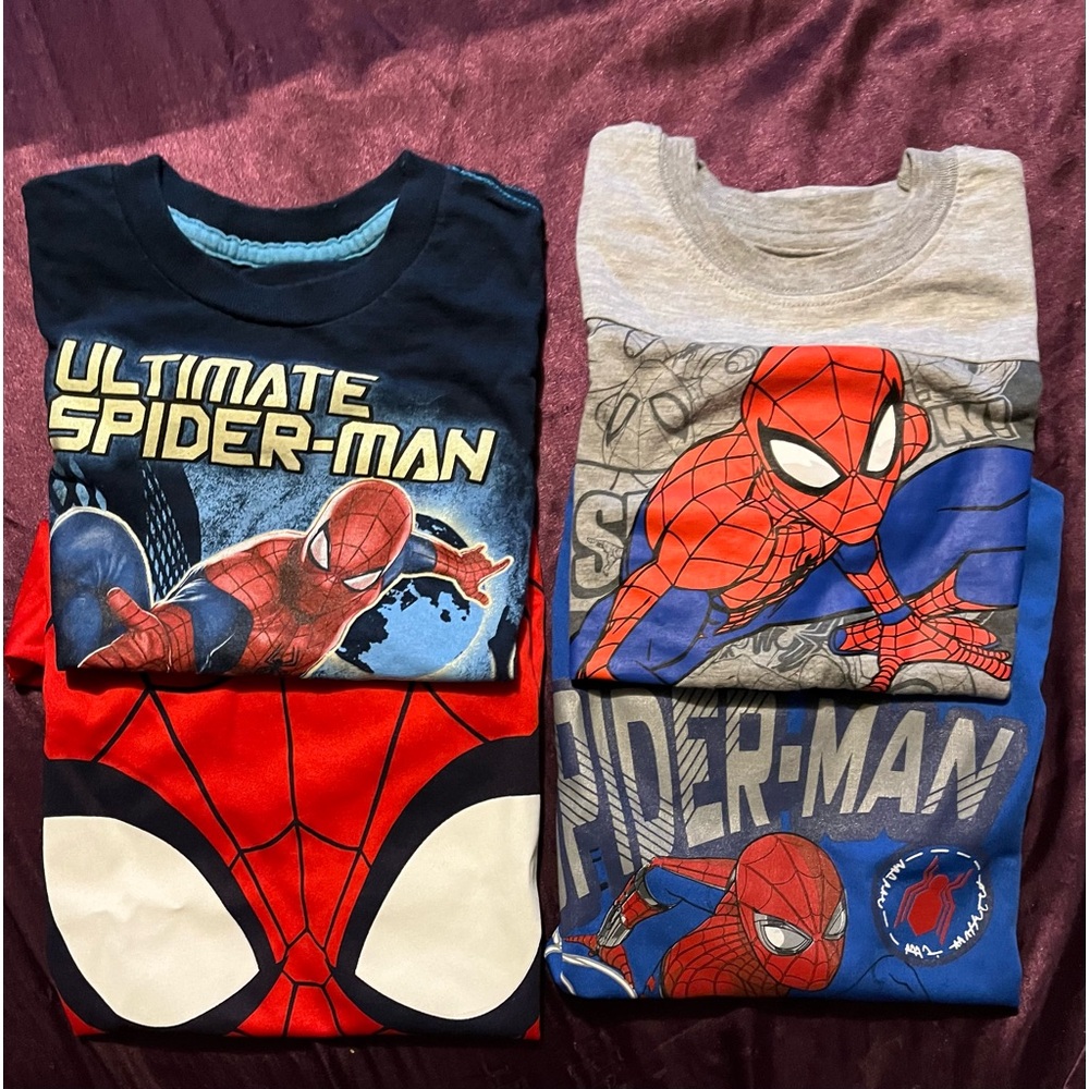 4 boys Spider-Man shirts size 5/6